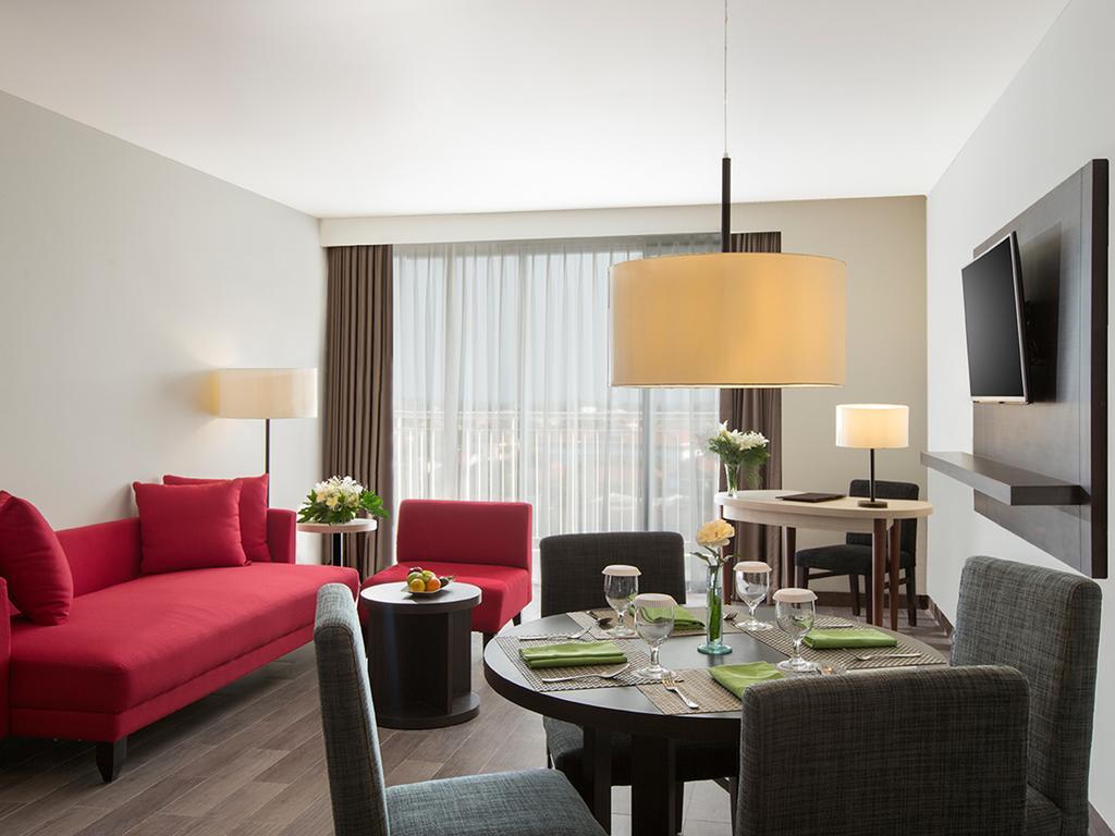 Hotel Santika Pekalongan Zewnętrze zdjęcie