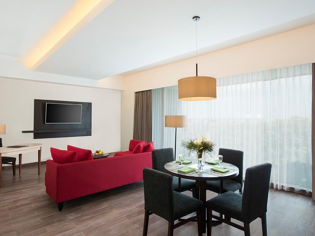 Hotel Santika Pekalongan Zewnętrze zdjęcie